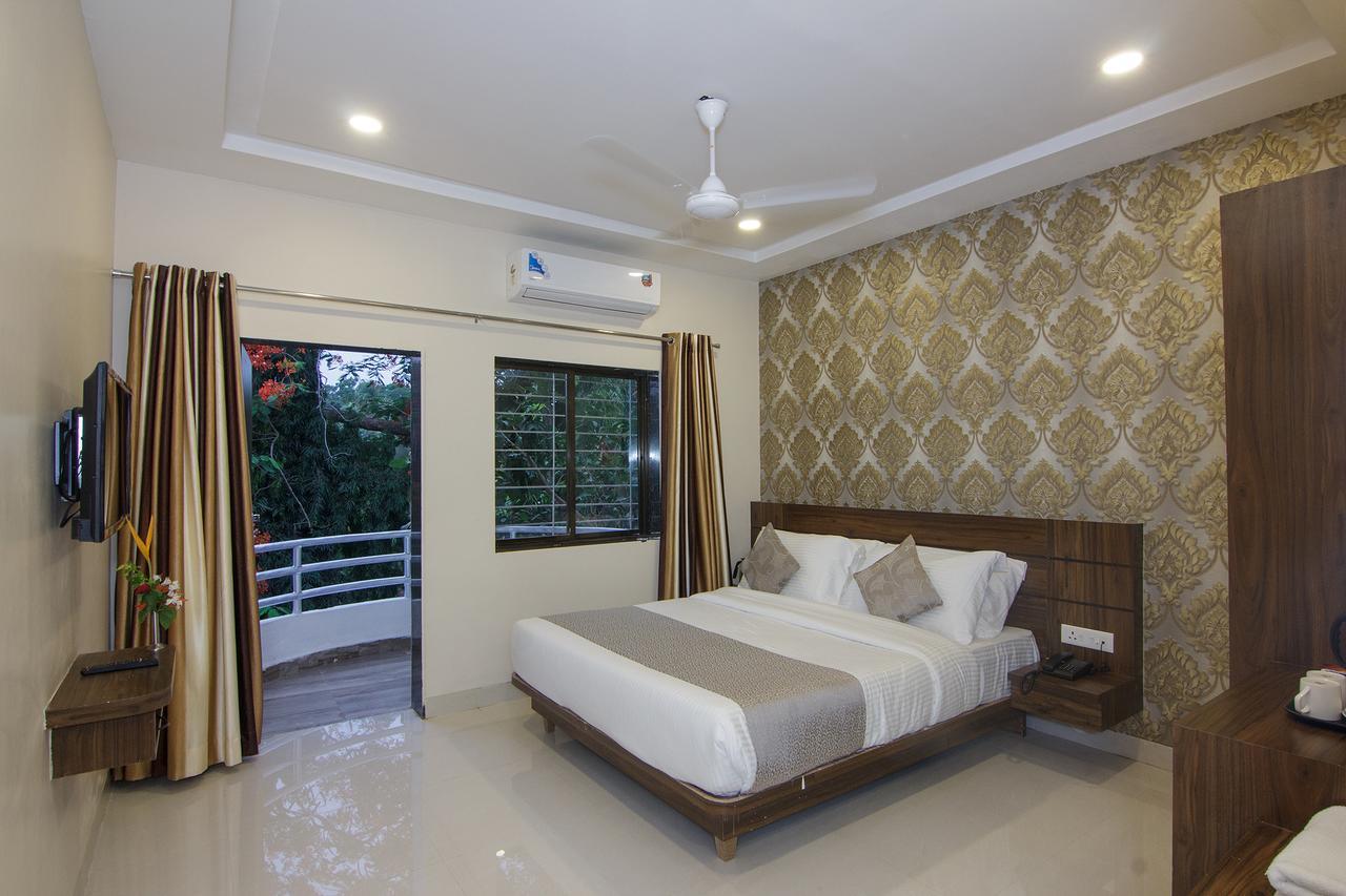 Strand Resort Lonavala Ngoại thất bức ảnh
