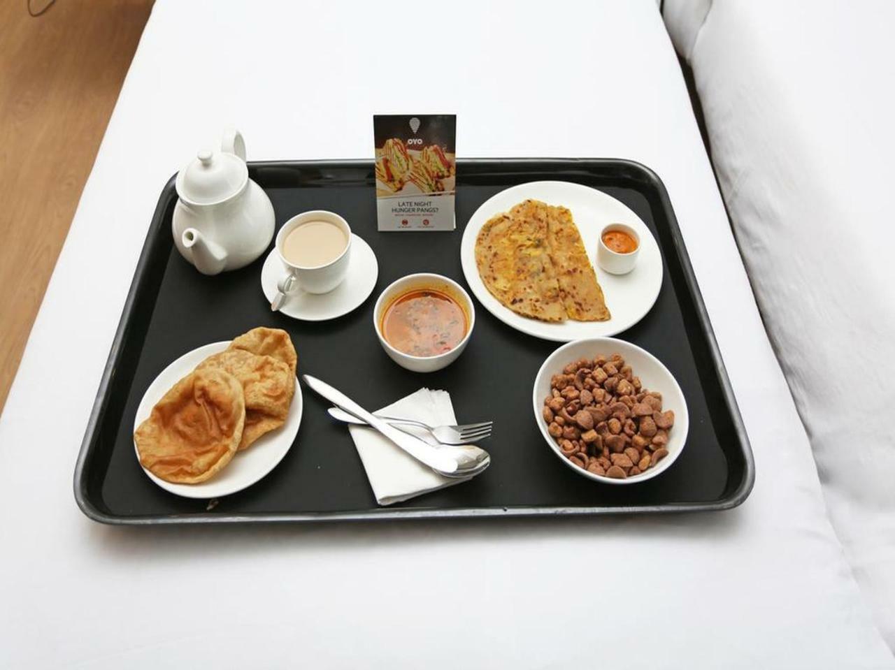 Strand Resort Lonavala Ngoại thất bức ảnh